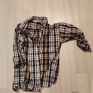 LOFT Plaid Button-Up Shirt in Black, White & Tan